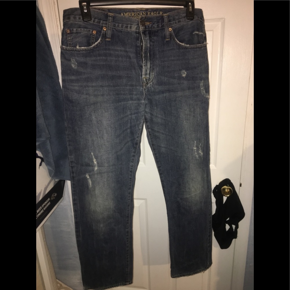 American Eagle “Relaxed Straight” Jeans